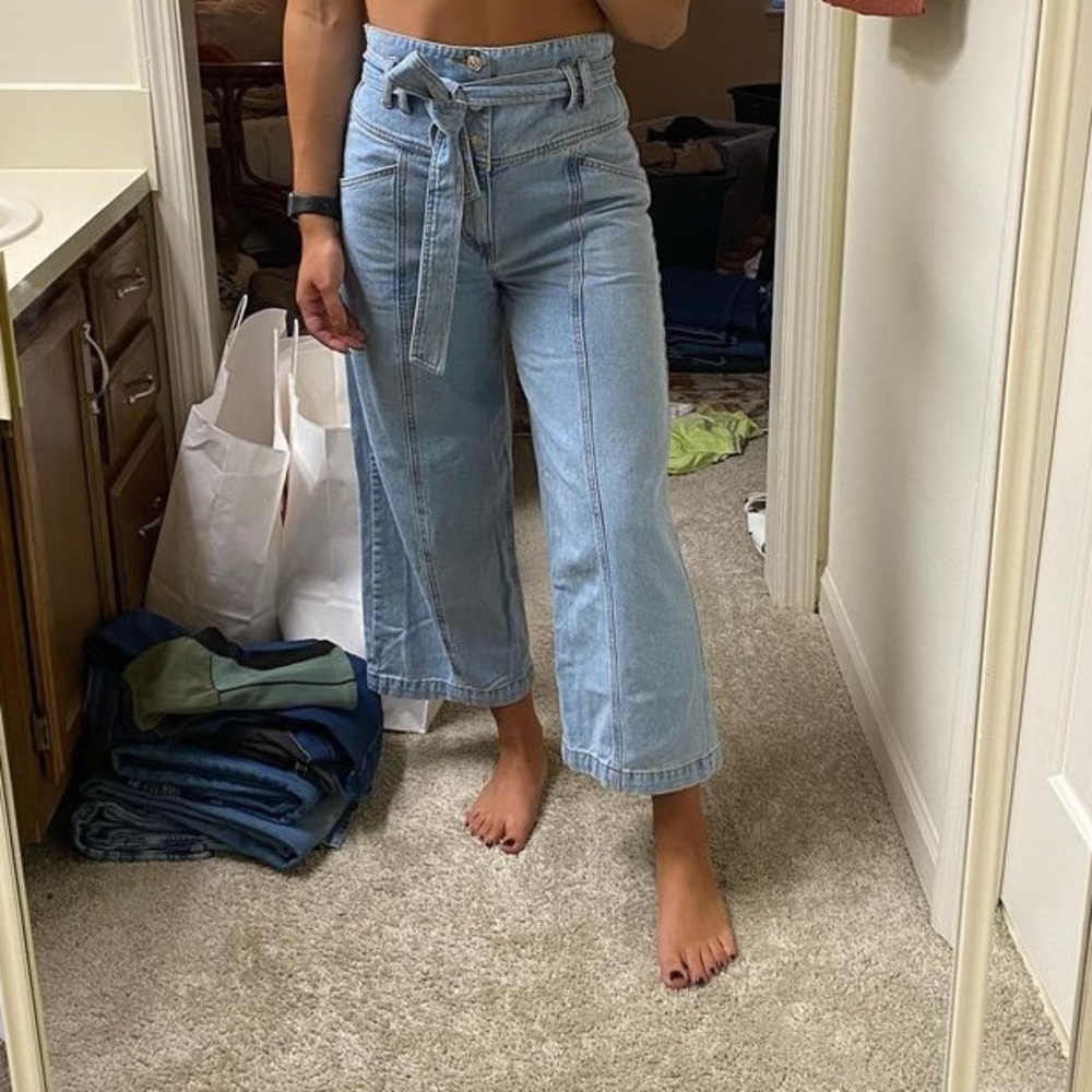 Forever 21 High Rise Wide Leg Jeans Trendy Style Size 27